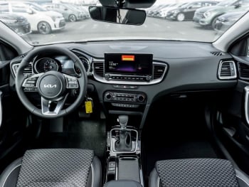 KIA XCeed 1.5T DCT Vision Navi Kamera SHZ ACC LED