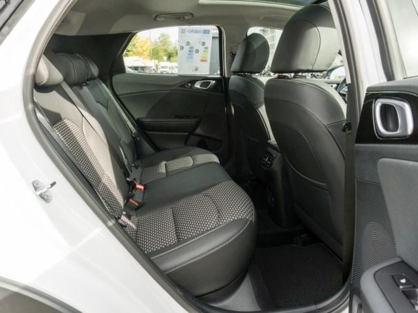 KIA XCeed 1.5T Spirit Navi Kamera Panorama Totwinkel KIA XCeed 1.5T Spirit Navi Kamera Panorama Totwinkel