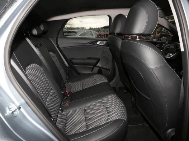 KIA XCeed 1.6 CRDi DCT Vision Navi Fahrschule Kamera KIA XCeed 1.6 CRDi DCT Vision Navi Fahrschule Kamera