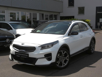 KIA Xceed 1.6 T-GDI Platinum  Panorama JBL ACC Kamera