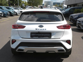 KIA Xceed 1.6 T-GDI Platinum  Panorama JBL ACC Kamera