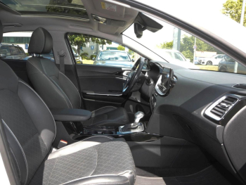 KIA Xceed 1.6 T-GDI Platinum  Panorama JBL ACC Kamera