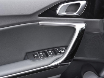 KIA XCeed 1.6T DCT Spirit Navi Kamera SHZ-Fond