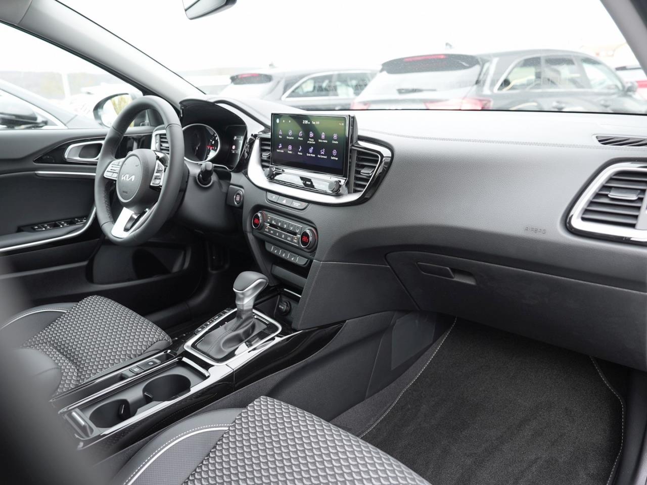 KIA XCeed 1.6T DCT Spirit Navi Kamera SHZ-Fond