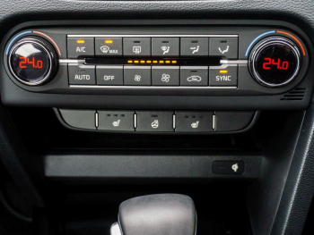 KIA XCeed 1.6T DCT Spirit Navi Kamera SHZ-Fond