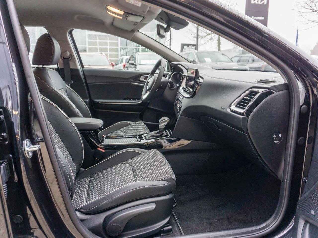 KIA XCeed 1.6T DCT Spirit Navi Kamera SHZ-Fond