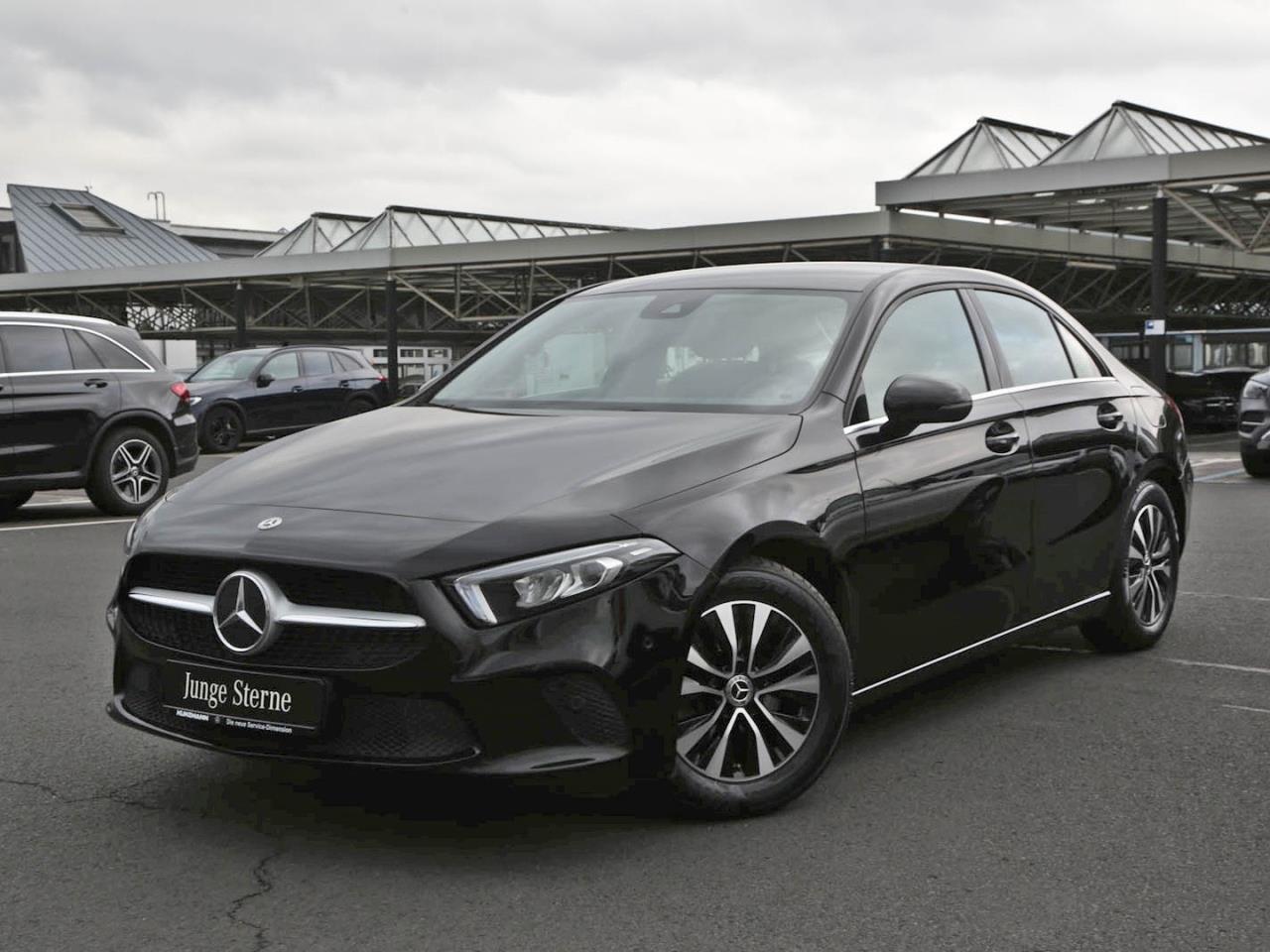 Mercedes-Benz A 180 d Limousine Style MBUXNavi+ Kamera AHK