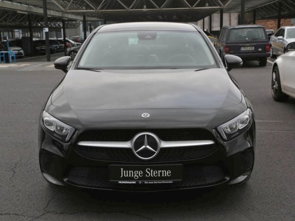 Mercedes-Benz A 180 d Limousine Style MBUXNavi+ Kamera AHK Mercedes-Benz A 180 d Limousine Style MBUXNavi+ Kamera AHK