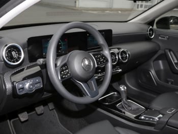 Mercedes-Benz A 180 d Limousine Style MBUXNavi+ Kamera AHK