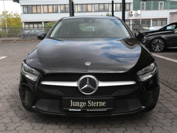 Mercedes-Benz A 180 d Limousine MBUXNavi+ Tempomat SpurH