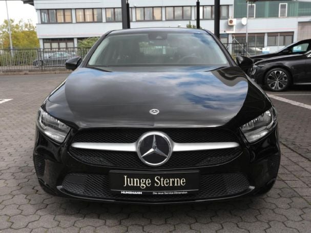 Mercedes-Benz A 180 d Limousine MBUXNavi+ Tempomat SpurH Mercedes-Benz A 180 d Limousine MBUXNavi+ Tempomat SpurH