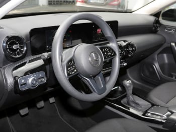 Mercedes-Benz A 180 d Limousine MBUXNavi+ Tempomat SpurH