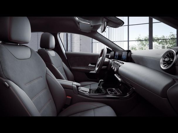 Mercedes-Benz A 180 d Limousine AMG Night MBUX Navi+ SpurH Mercedes-Benz A 180 d Limousine AMG Night MBUX Navi+ SpurH