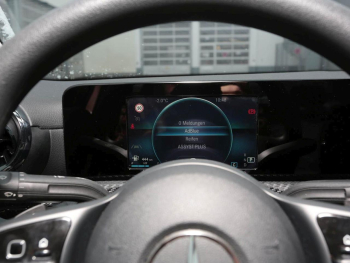 Mercedes-Benz A 180 d Limousine MBUX Navigation+ SpurH