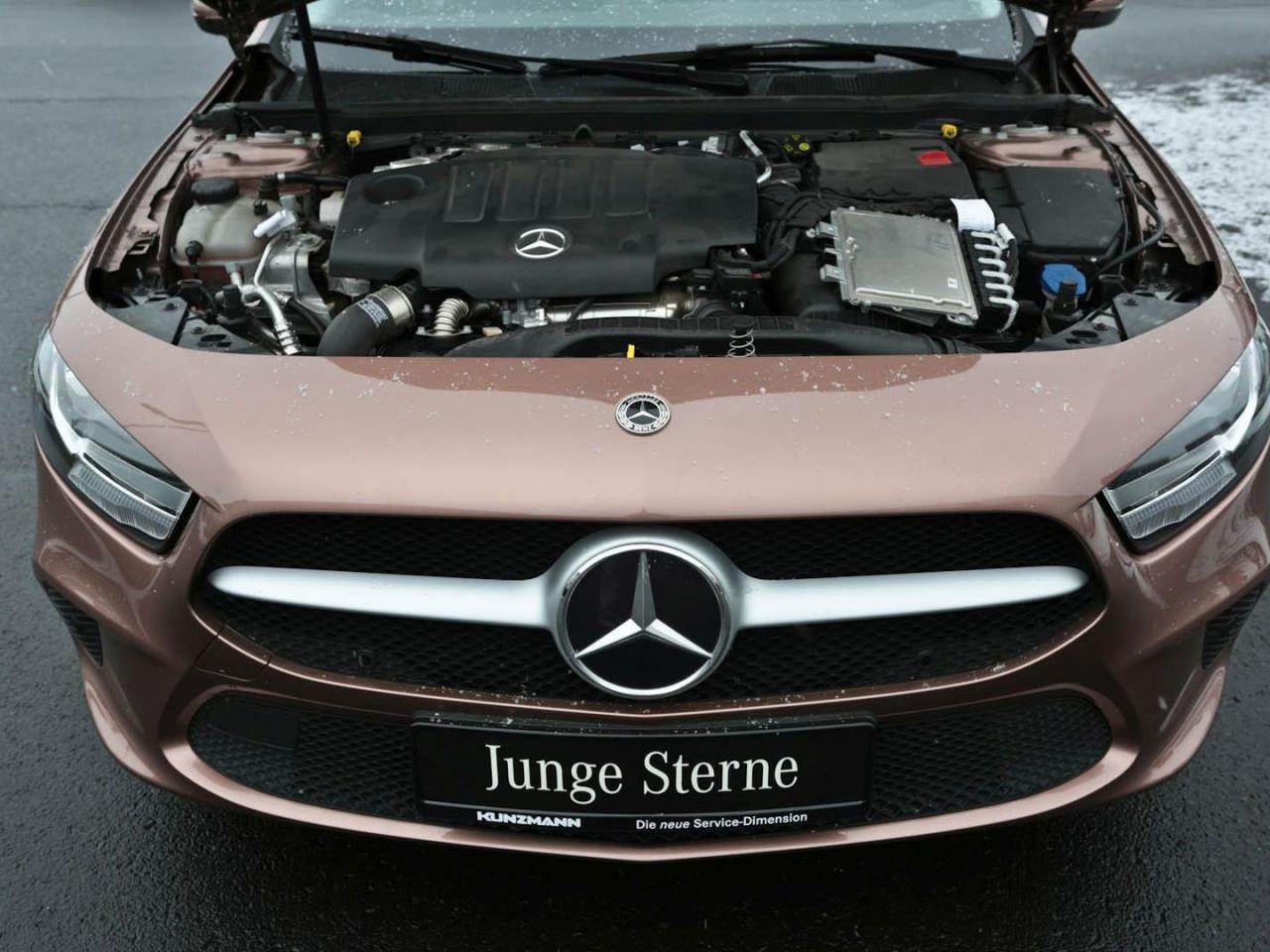 Mercedes-Benz A 180 d Limousine MBUX Navigation+ SpurH