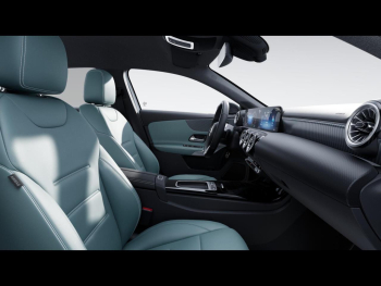 Mercedes-Benz A 180 Limousine Progressive Night Kamera