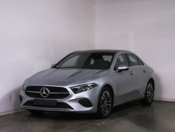 Mercedes-Benz A 180 Limousine Progressive Panorama Kamera