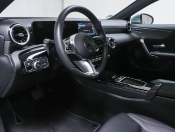 Mercedes-Benz A 180 Limousine Progressive Panorama Kamera
