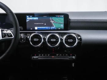 Mercedes-Benz A 180 Limousine Progressive Panorama Kamera