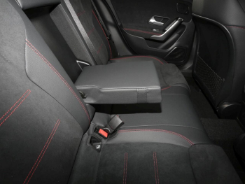 Mercedes-Benz A 180 Limousine AMG Night Panorama Distronic 360°