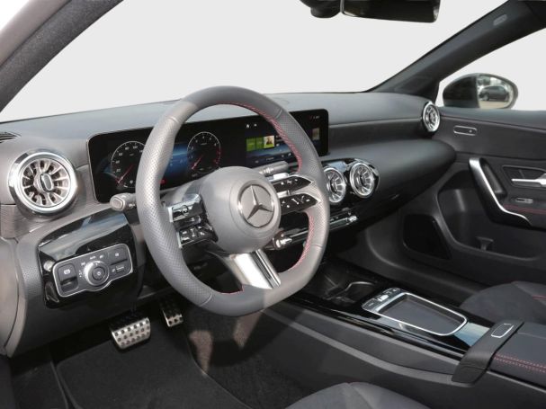 Mercedes-Benz A 180 Limousine AMG Night Panorama Distronic 360° Mercedes-Benz A 180 Limousine AMG Night Panorama Distronic 360°