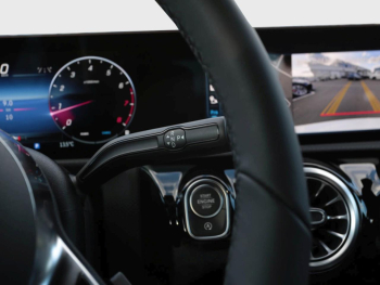 Mercedes-Benz A 180 Limousine Progressive MBUX Navi AHK 360°