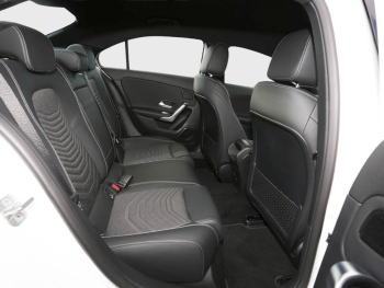 Mercedes-Benz A 180 Limousine Progressive MBUX Navi AHK 360°