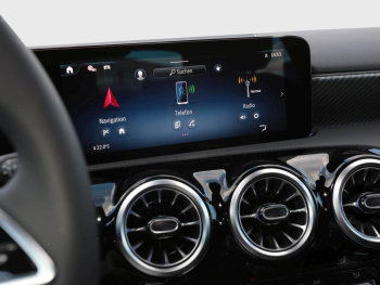 Mercedes-Benz A 180 Limousine Progressive MBUX Navi AHK 360°