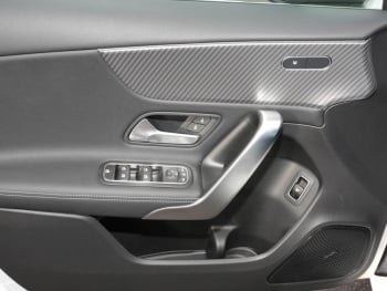 Mercedes-Benz A 180 Limousine Progressive MBUX Navi AHK 360°