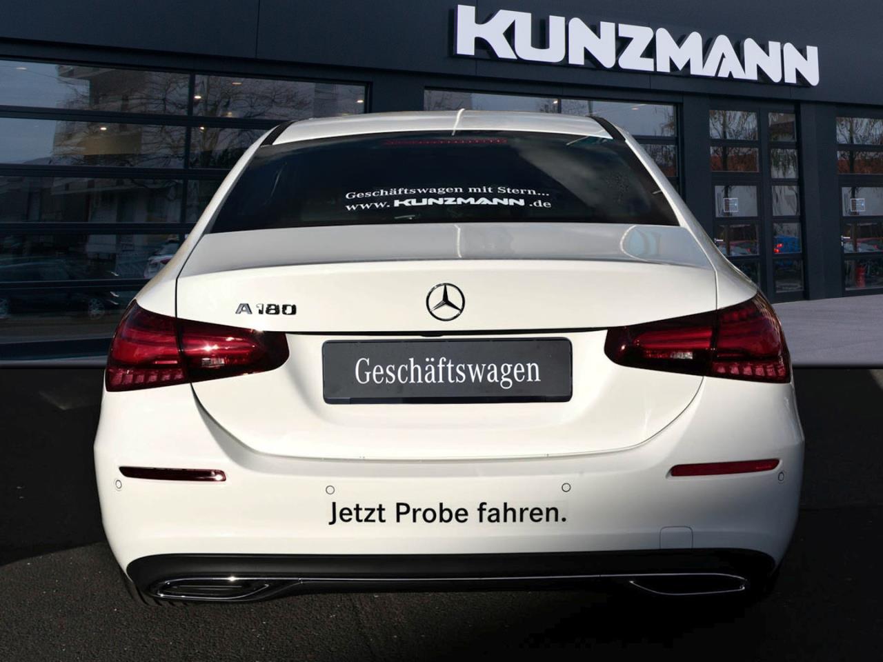 Mercedes-Benz A 180 Limousine Progressive MBUX Navi AHK 360°