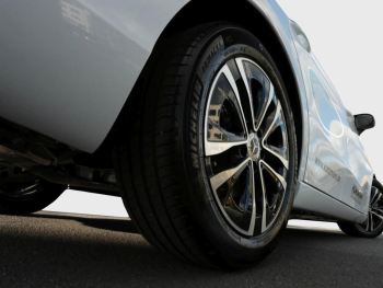 Mercedes-Benz A 180 Limousine Progressive MBUX Navi AHK 360°