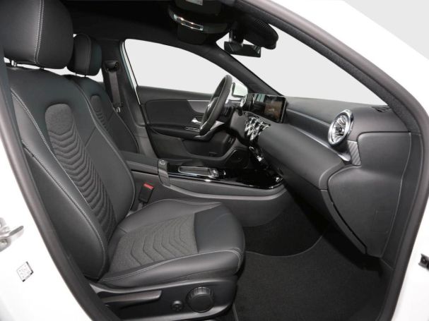 Mercedes-Benz A 180 Limousine Progressive MBUX Navi AHK 360°