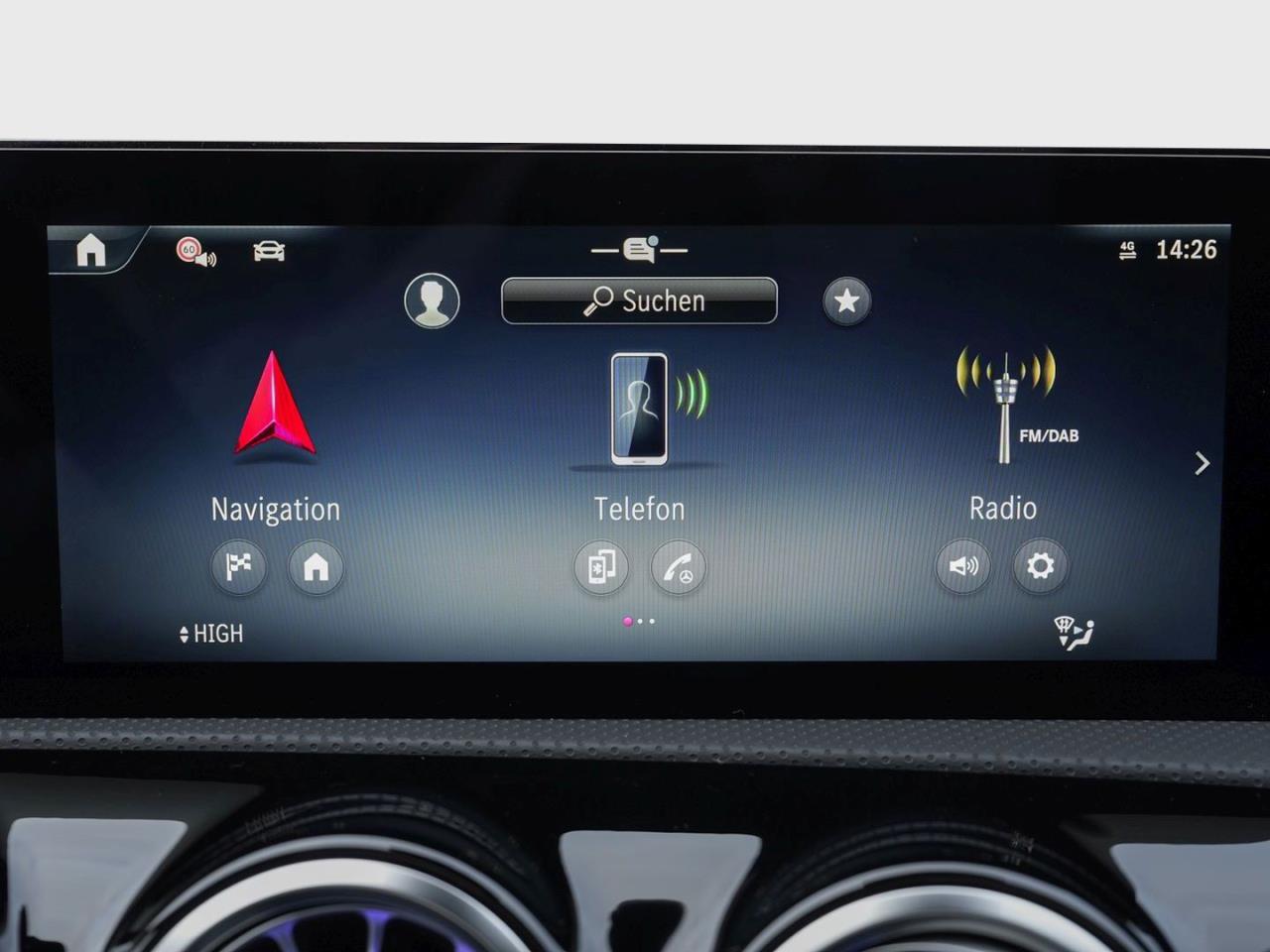 Mercedes-Benz A 180 Limousine AMG Distronic Panorama Kamera