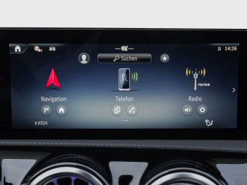 Mercedes-Benz A 180 Limousine AMG Distronic Panorama Kamera