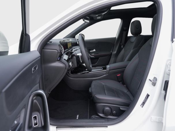 Mercedes-Benz A 180 Limousine AMG Distronic Panorama Kamera