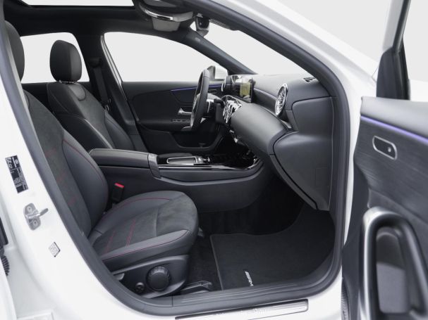 Mercedes-Benz A 180 Limousine AMG Distronic Panorama Kamera