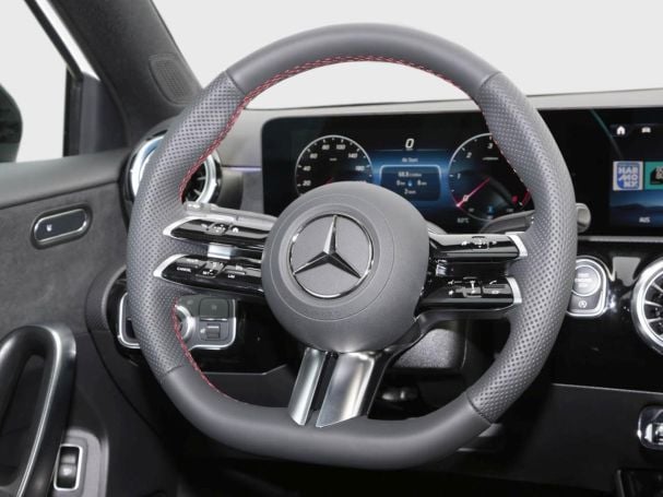 Mercedes-Benz A 200 d Limousine AMG Night MBUXNavi-Prem. Kamera Mercedes-Benz A 200 d Limousine AMG Night MBUXNavi-Prem. Kamera