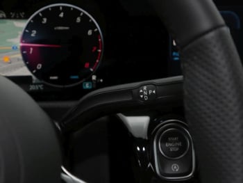 Mercedes-Benz A 200 Limousine AMG Night Distronic AHK Kamera