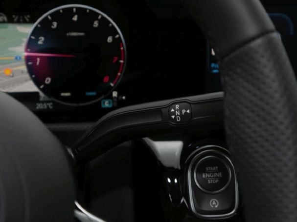 Mercedes-Benz A 200 Limousine AMG Night Distronic AHK Kamera Mercedes-Benz A 200 Limousine AMG Night Distronic AHK Kamera