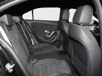 Mercedes-Benz A 200 Limousine AMG Night Distronic AHK Kamera