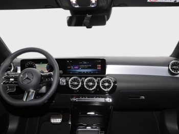 Mercedes-Benz A 200 Limousine AMG Night Distronic AHK Kamera
