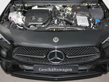 Mercedes-Benz A 200 Limousine AMG Night Distronic AHK Kamera