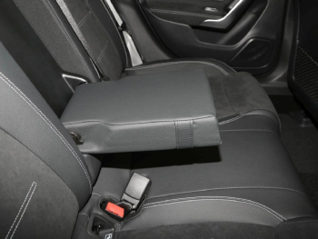 Mercedes-Benz A 200 Limousine AMG Night Distronic AHK Kamera