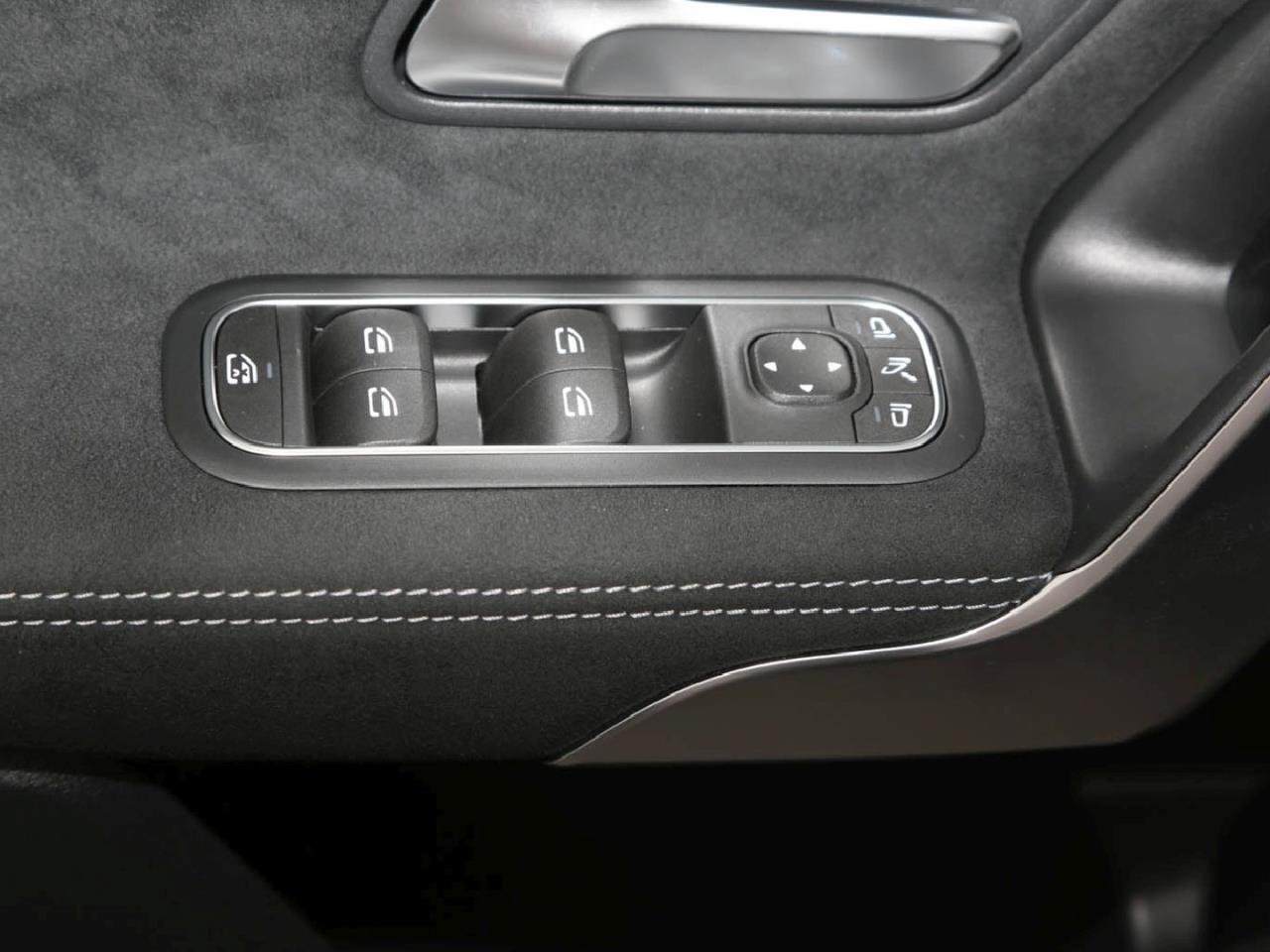 Mercedes-Benz A 200 Limousine AMG Night Distronic AHK Kamera