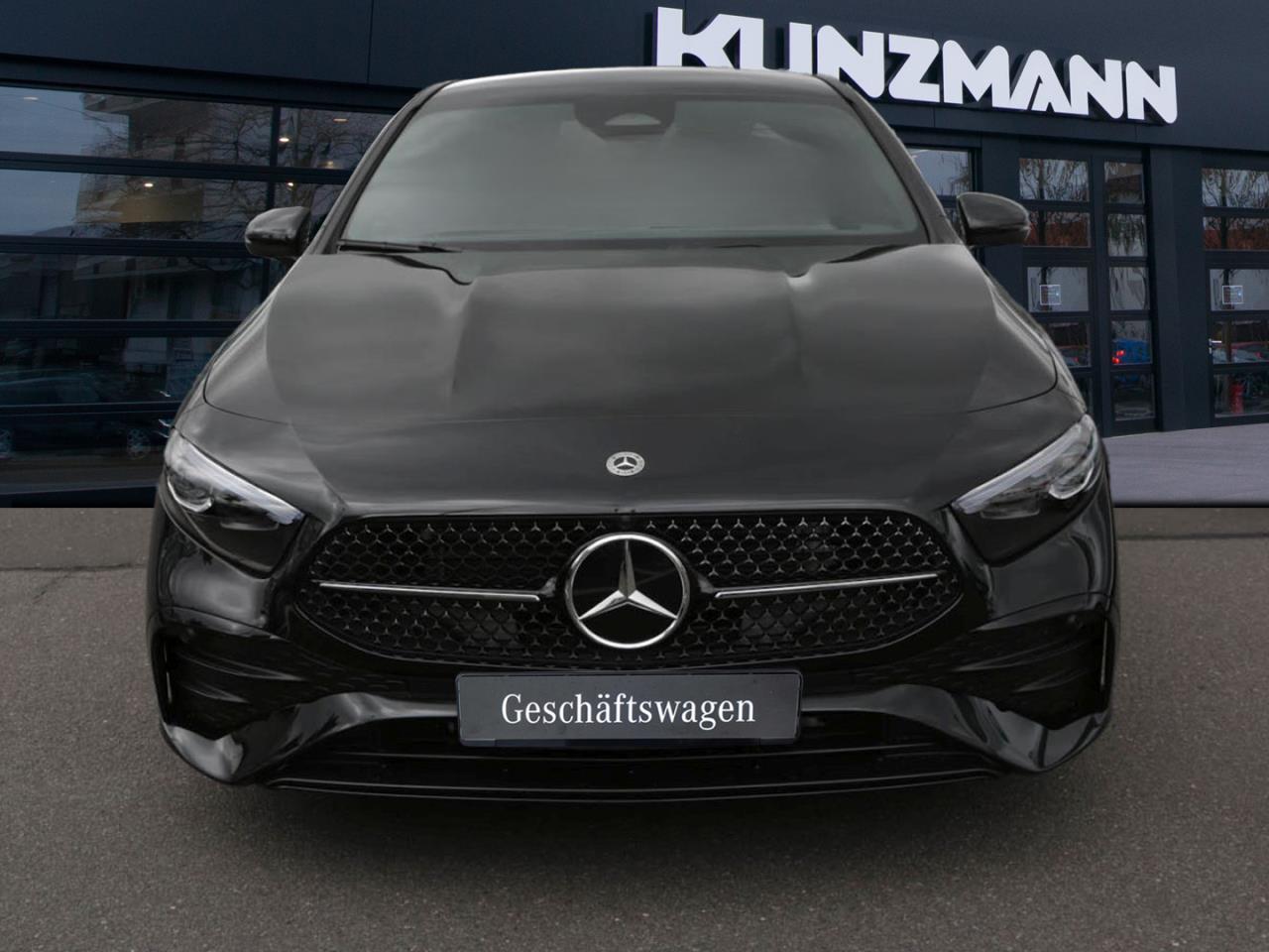 Mercedes-Benz A 200 Limousine AMG Night Distronic AHK Kamera