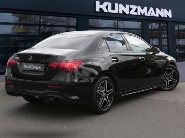 Mercedes-Benz A 200 Limousine AMG Night Distronic AHK Kamera Mercedes-Benz A 200 Limousine AMG Night Distronic AHK Kamera