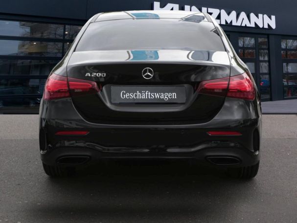Mercedes-Benz A 200 Limousine AMG Night Distronic AHK Kamera Mercedes-Benz A 200 Limousine AMG Night Distronic AHK Kamera