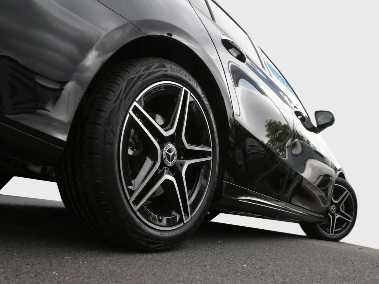 Mercedes-Benz A 200 Limousine AMG Night Distronic AHK Kamera