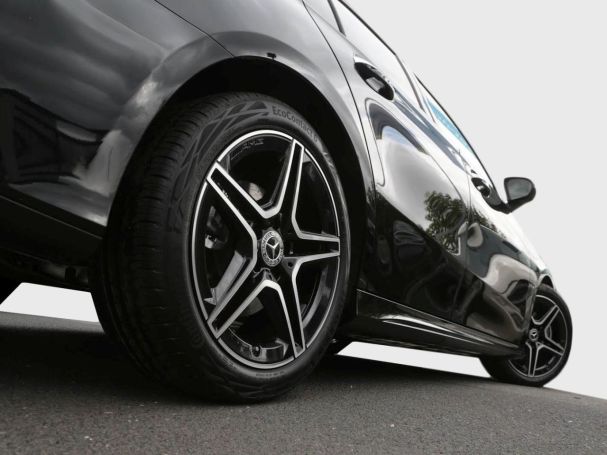 Mercedes-Benz A 200 Limousine AMG Night Distronic AHK Kamera Mercedes-Benz A 200 Limousine AMG Night Distronic AHK Kamera