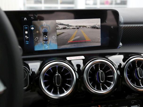 Mercedes-Benz A 200 Limousine Progressive Night AHK 360° SpurH